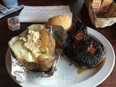 Hunters Pub And Steakhouse