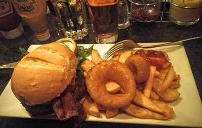 East Side Bar & Grill