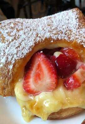 Collet French Pastry