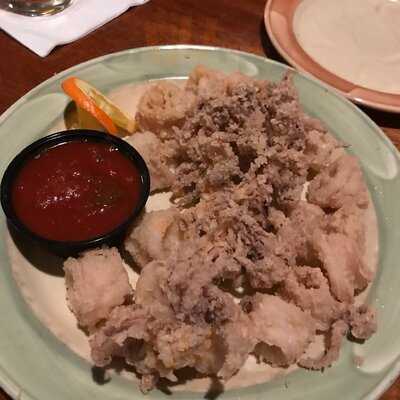 Gilligans Bar And Grill