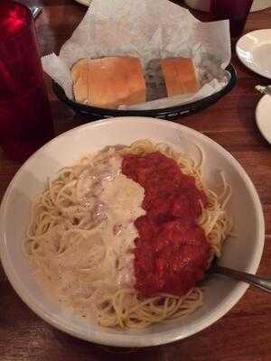 Marina's On The Square