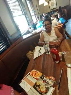 Cheddar's Scratch Kitchen