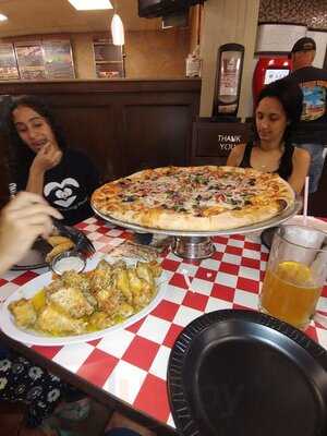 Carmelo's Marketplace