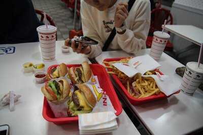 In-n-out Burger
