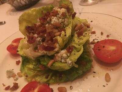 William B's Steakhouse