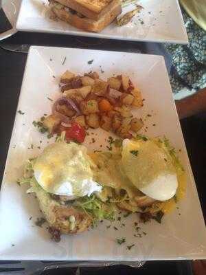 Note. Bistro And Winebar