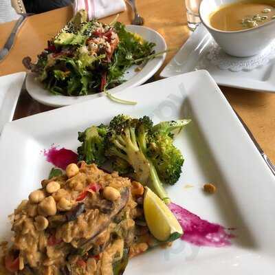 Leaf Vegetarian Restaurant