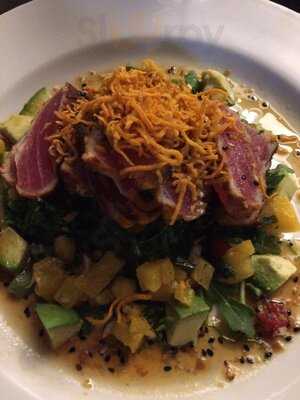 Peppercorns Grille & Bar