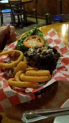 Huske Hardware House Restaurant And Brewery