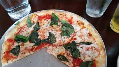 Bacco Pizzeria And Wine Bar