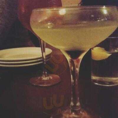 Bacco Pizzeria And Wine Bar