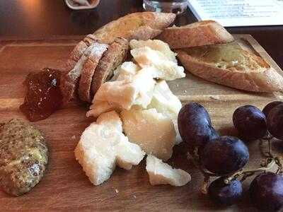 Bacco Pizzeria And Wine Bar