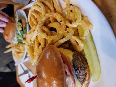 Mr. Bartley's Gourmet Burgers