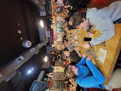 Mr. Bartley's Gourmet Burgers