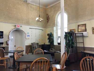 Eileen's Bakery & Cafe