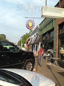 Tomatino's Pizza And Bake Shop