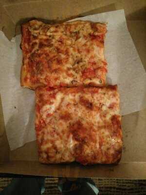 Pinocchio's Pizza & Subs