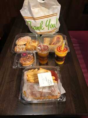 Sweet Hut Bakery & Cafe