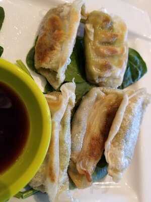 Vegreen Vegetarian Fusion Restaurant