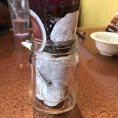 Another Broken Egg Cafe