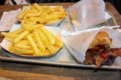 Shake Shack New Haven