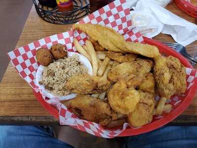 Sam's Southern Eatery