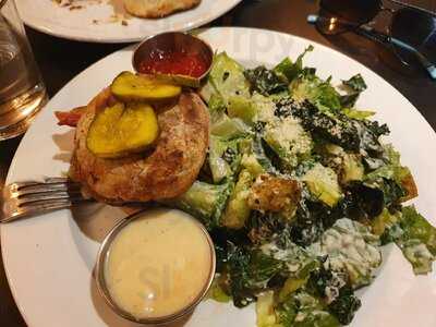 Russell House Tavern