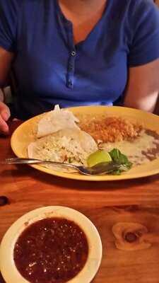 Los Amigos Restaurant Bar & Grill