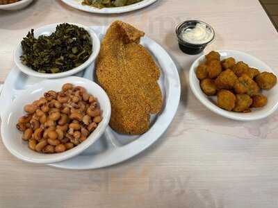 Mama's Daughters' Diner - Shady Grove