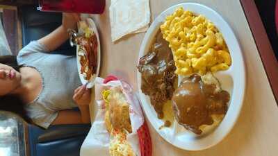 Mama's Daughters' Diner - Shady Grove