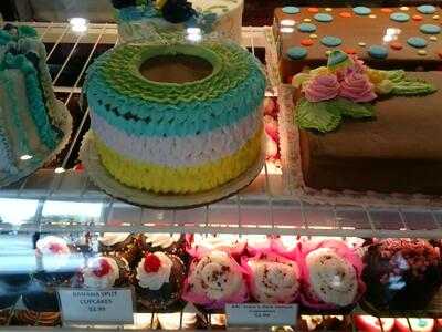 Julia's Homestyle Bakery