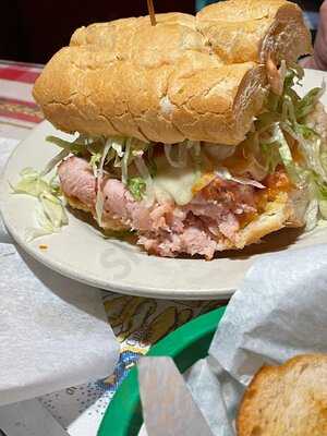 Monjunis Italian Cafe & Grocery