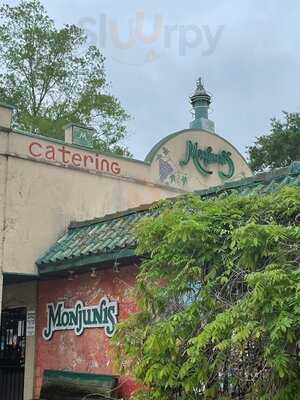 Monjunis Italian Cafe & Grocery