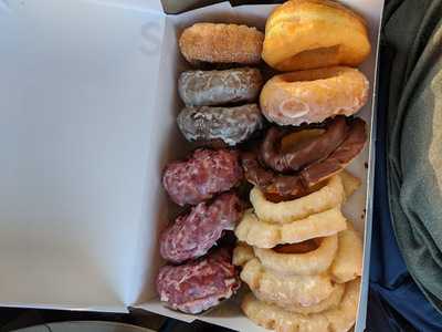 Sara's Doughnuts