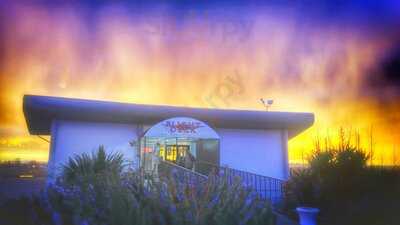 Flight Deck Restaurant & Lounge