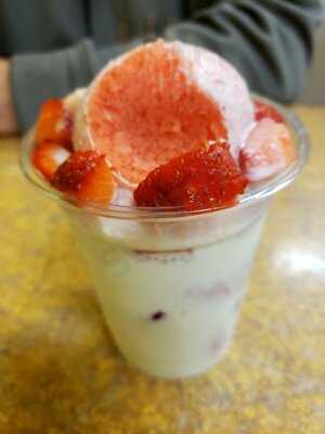 Fresko Gourmet Pops & Eatery