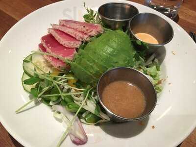 Earl's Kitchen And Bar