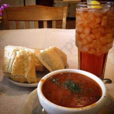 Cush's Grocer & Market