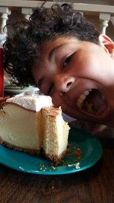 New Yorker Deli & Restaurant