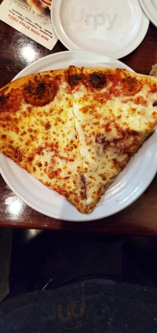 Luca's Pizzeria