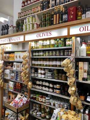 Cardullo's Gourmet Shoppe