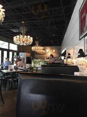 Shashy's Bakery & Fine Foods