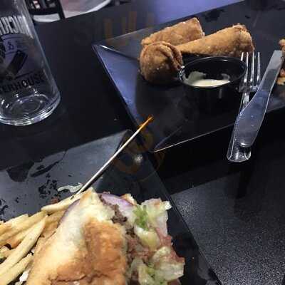 Brickhouse Grill & Pub