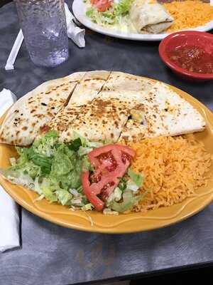 Tres Hermanos Taqueria