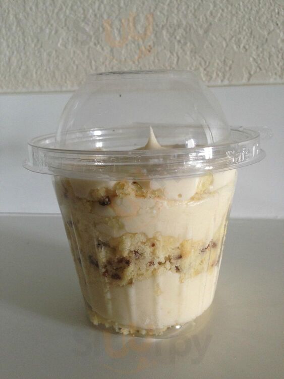 The Ruffled Cup