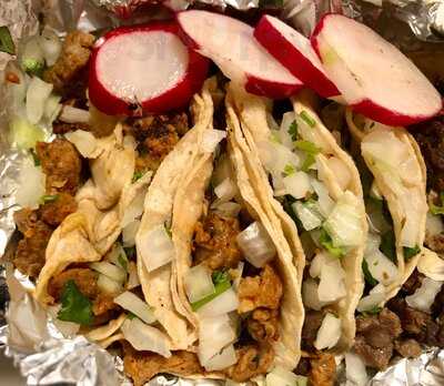 El Sauz Tacos