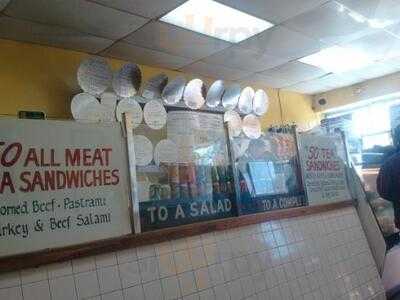 Bragman's Delicatessen & Restaurant