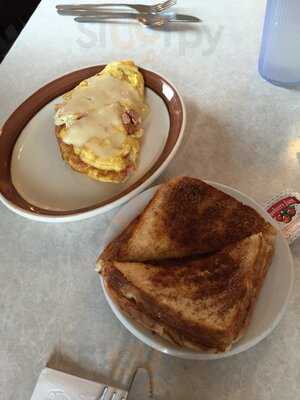 Merry-go-round Restaurant