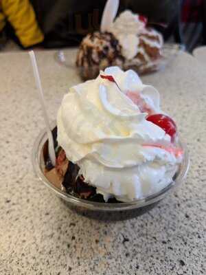 Niles Ice Cream Sweets & Eats