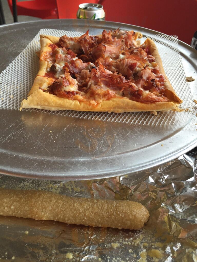 Spankeys Una Pizza